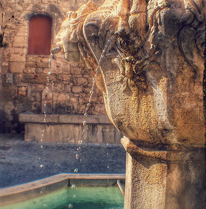 Photo de la fontaine du Cormoran, Pernes les Fontaines